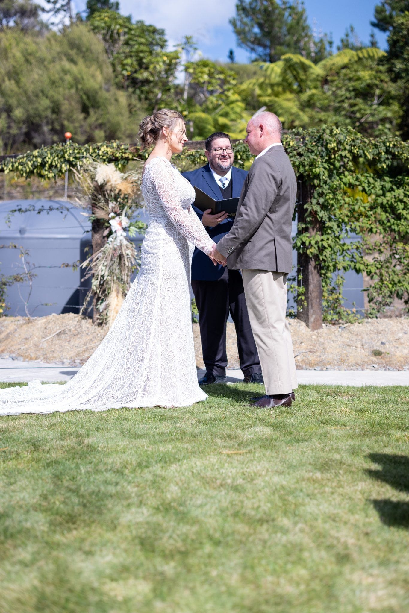 Wedding couple framed against the Wellington landscape